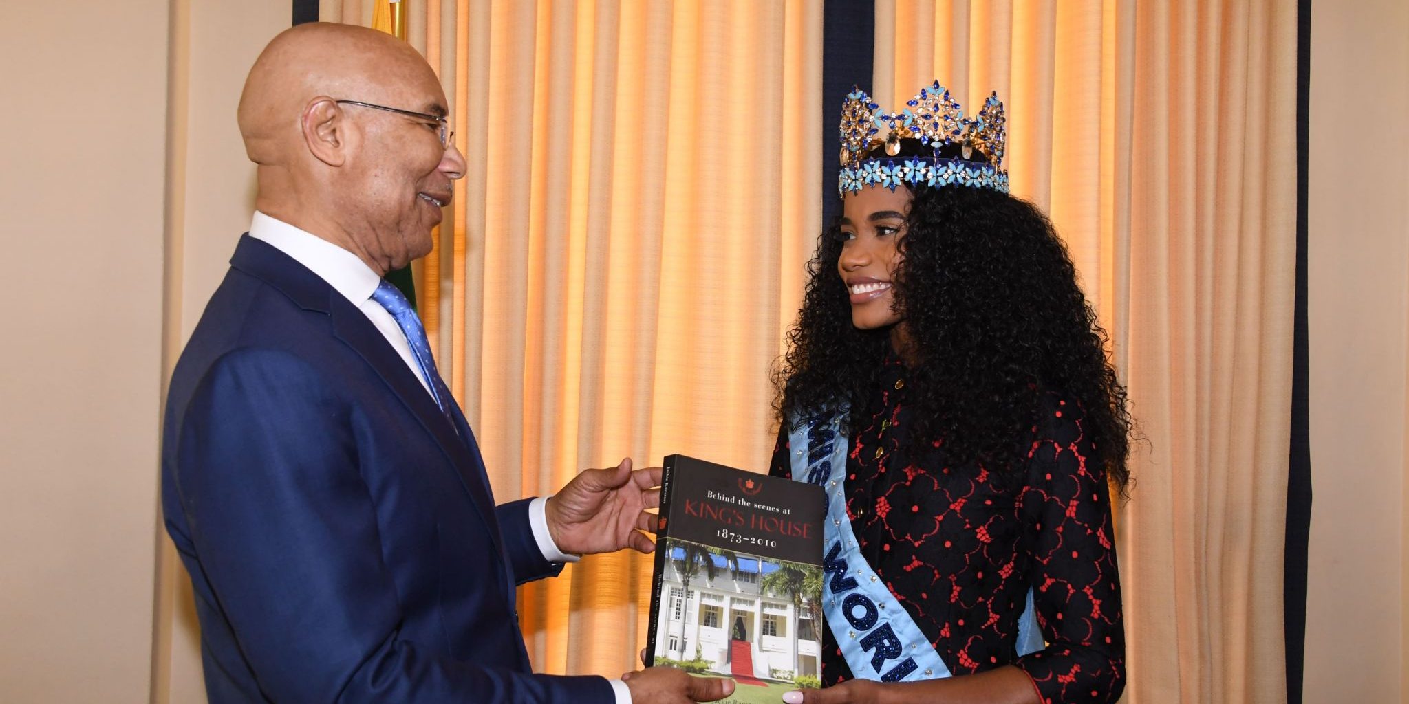 His Excellency, Sir Patrick Allen and Miss World 2019, Toni-Ann Singh-min